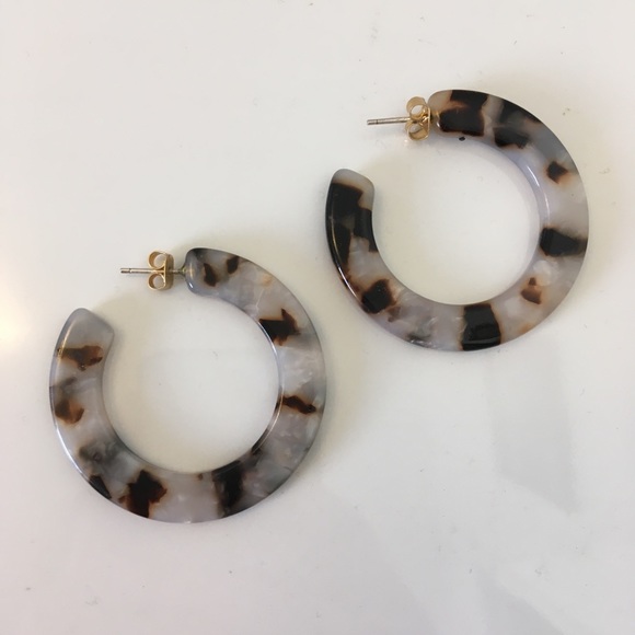 Madewell Jewelry - Madewell Tortoise Shell Hoop Earrings